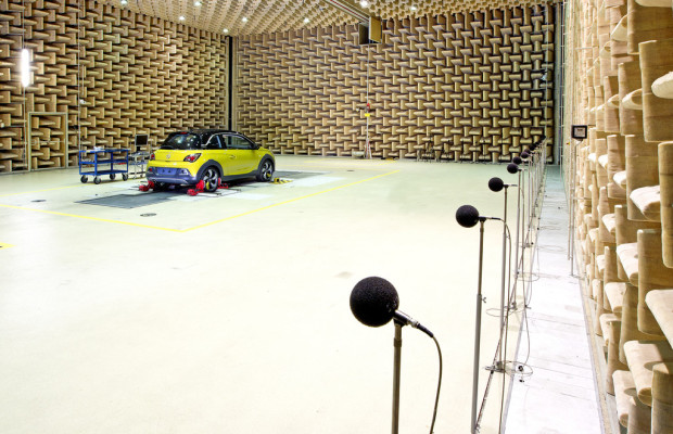 Opel Adam Rocks im Akustiklabor