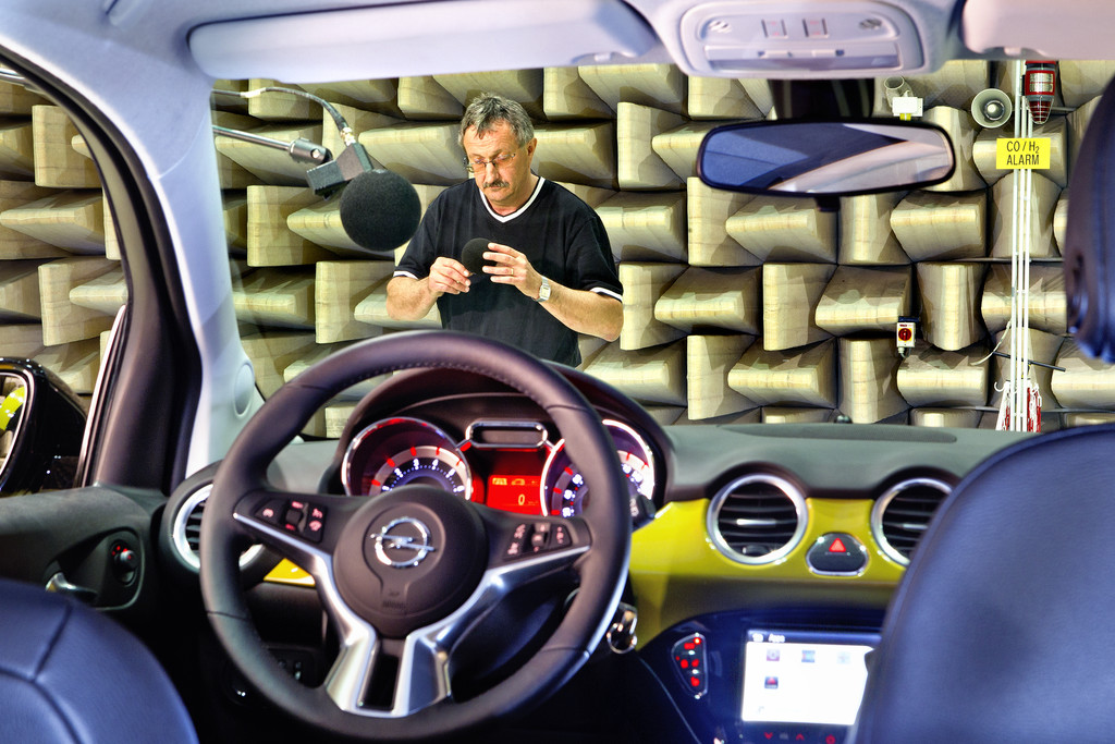 Opel Adam Rocks im Akustiklabor