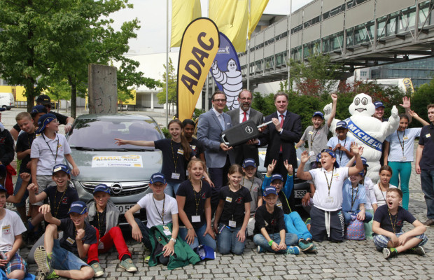 Opel verlängert Kooperation mit ADAC