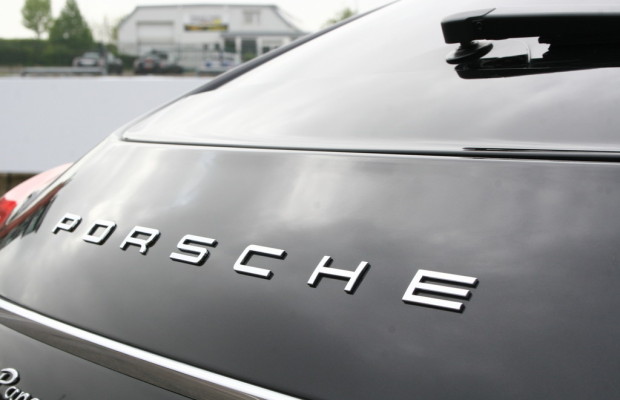 Porsche steigert Auslieferungen um acht Prozent