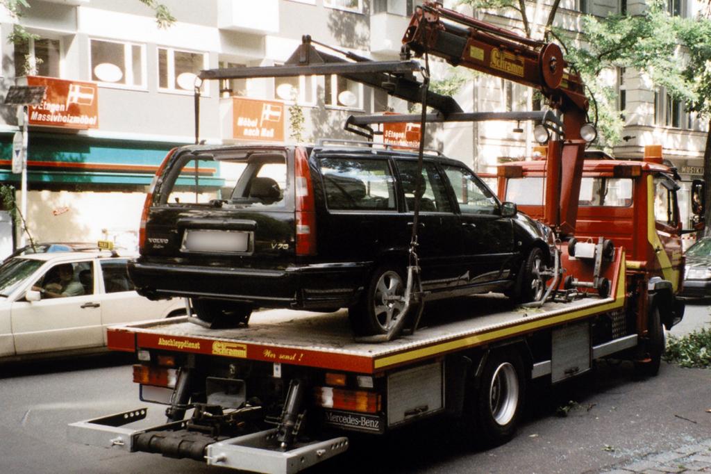 Recht: Abzocke beim Abschleppen - Falschparker muss nicht jede Summer zahlen 