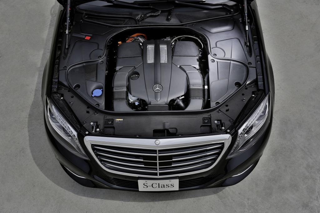 S-Klasse S 500 Plug-in Hybrid: Sparen auf höchstem Niveau