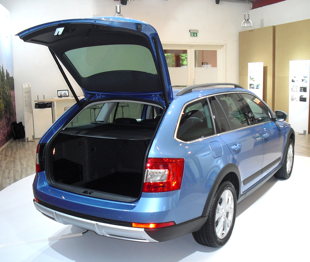 Skoda Octavia Scout: Blick auf die Heckpartie. 