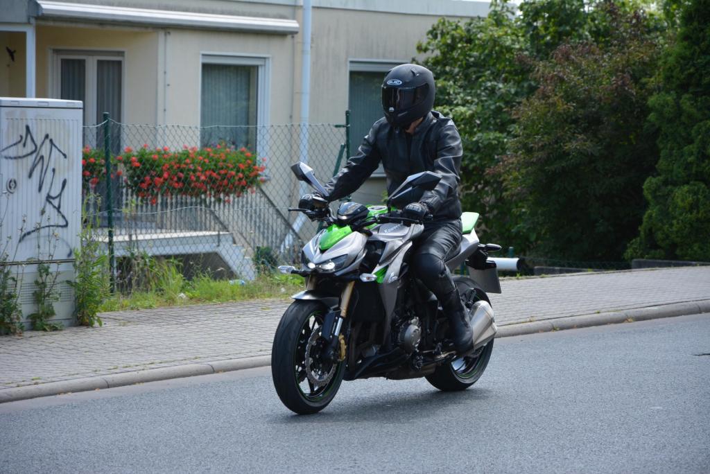 Test: Kawasaki Z 1000 Special Edition - Böser Blick, gute Manieren