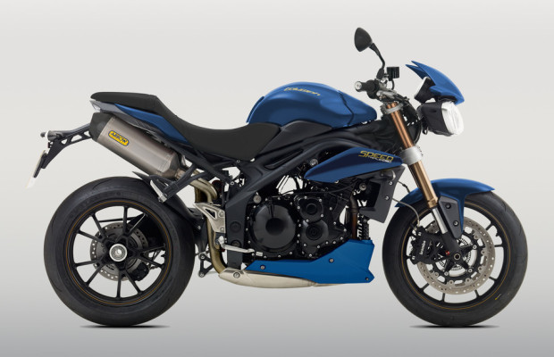 Triumph gibt Zubehör dazu