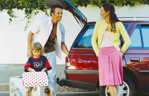Umfrage: Urlaub mit dem Pkw - Dem Auto auch in den Ferien treu
