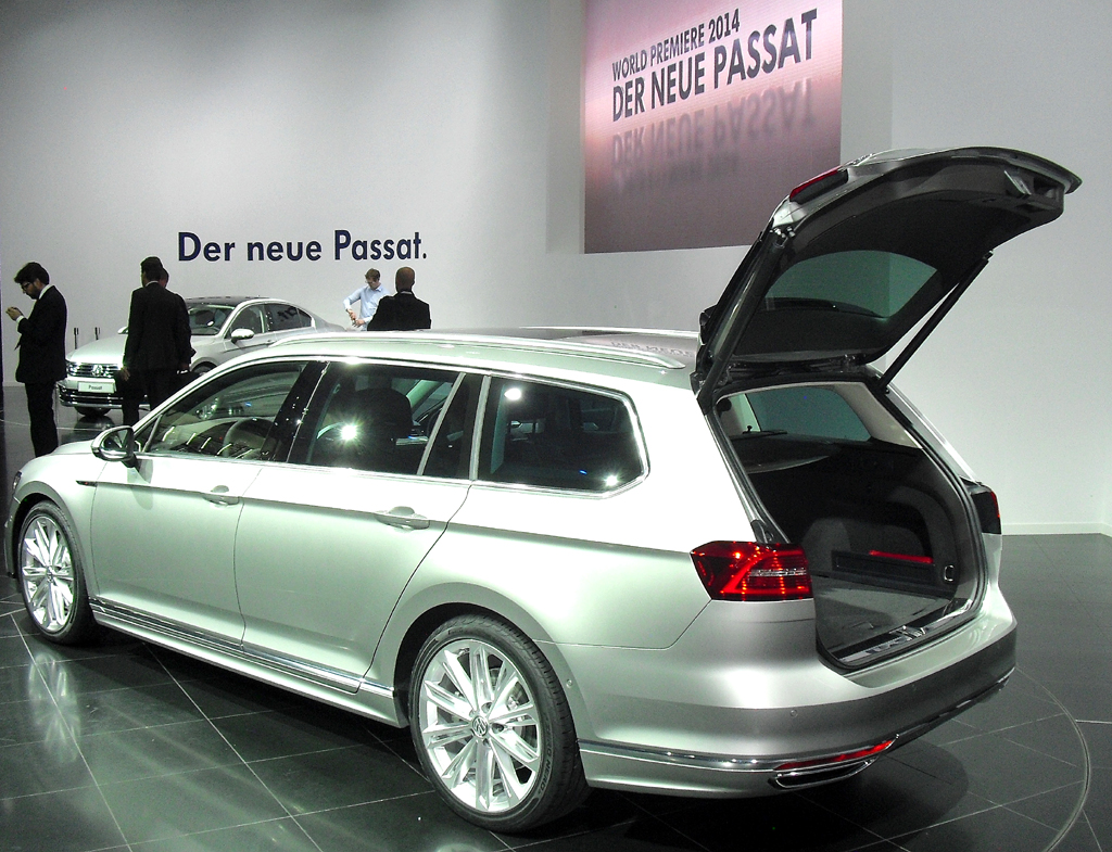 VW Passat: Das Variant-Gepäckabteil fasst jetzt 650 bis 1780 Liter. 