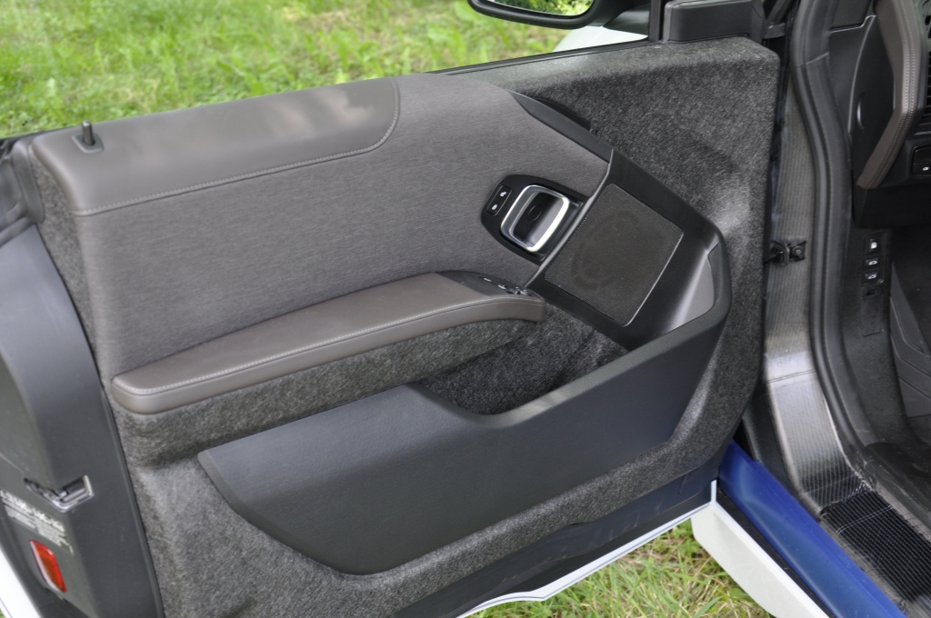 Vergleich: BMW i3 gegen Nissan Leaf - Es hat sich was getan