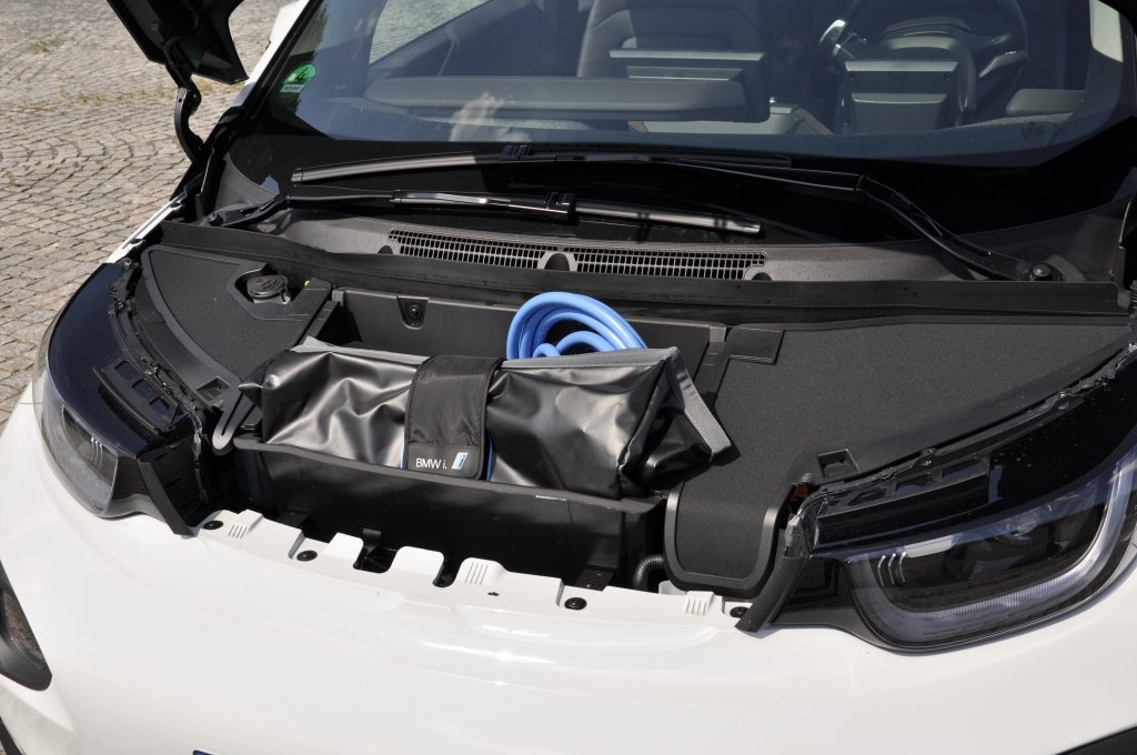 Vergleich: BMW i3 gegen Nissan Leaf - Es hat sich was getan