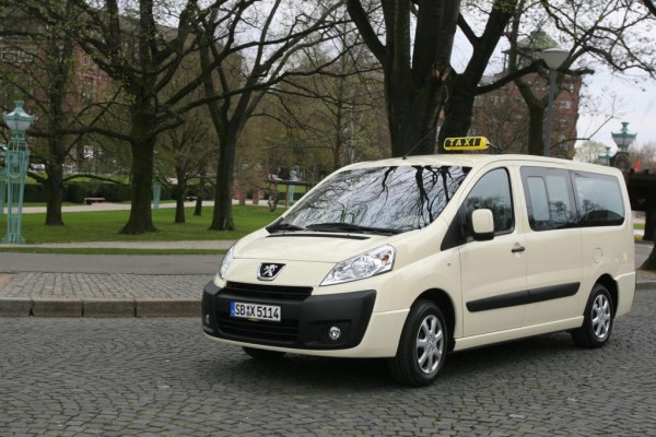 Verkehrssicherheit: Anschnallpflicht fr Taxifahrer soll kommen