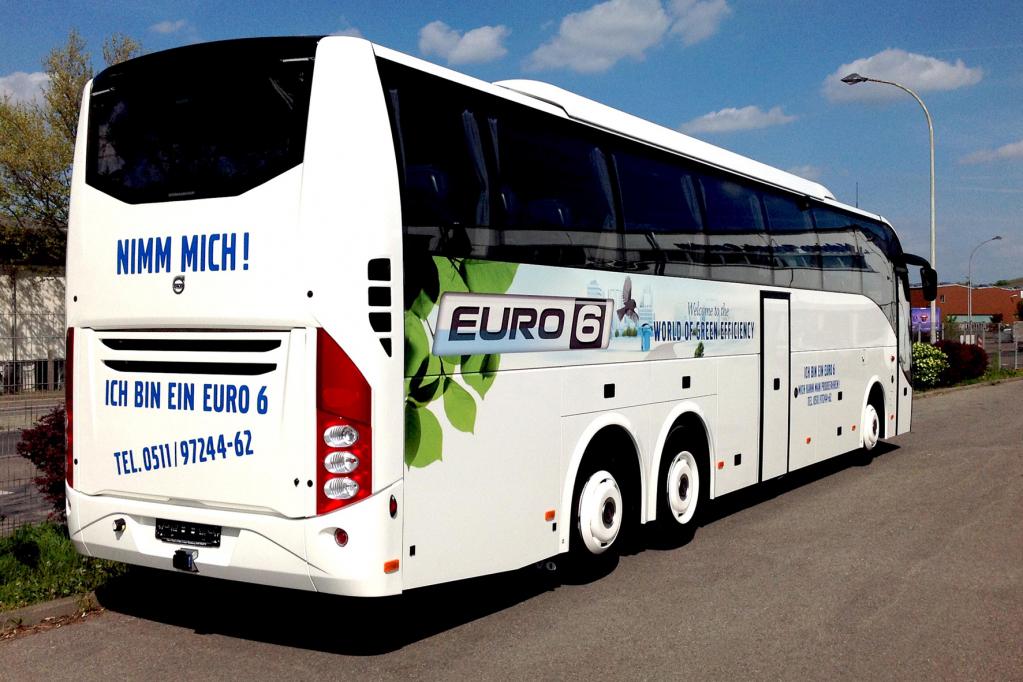 Volvo-Bus kommt ganz in Weiß