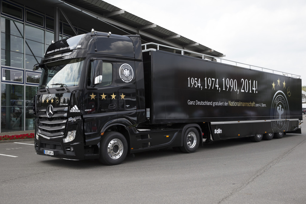 Weltmeister fahren Mercedes-Benz Actros