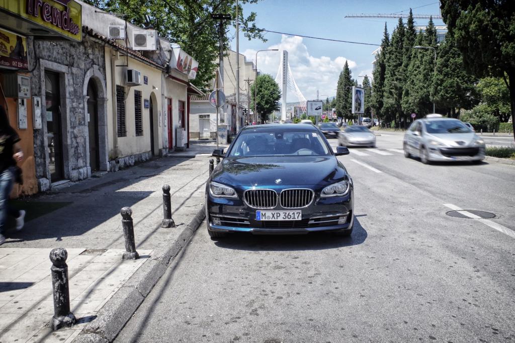 Wir haben die Auto-Reisetauglichkeit Europas auf die Probe gestellt und uns mit einem BMW 750d xDrive auf den Weg Richtung Südosten gemacht 