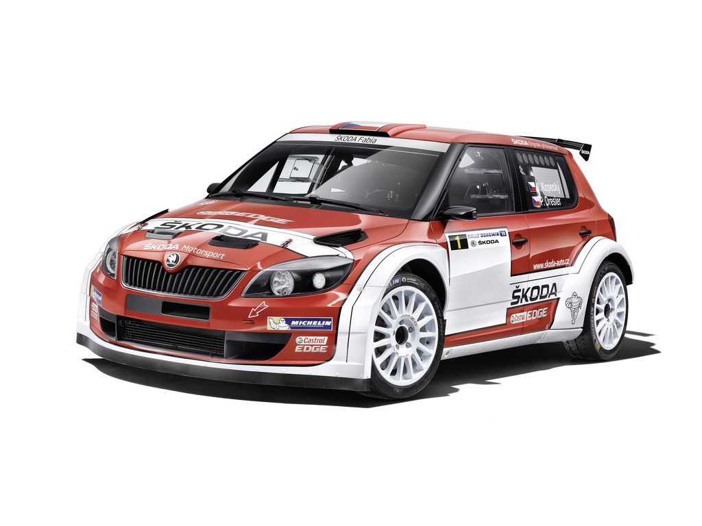 Zwei Skoda Fabia Super 2000 starten im Look von 1974