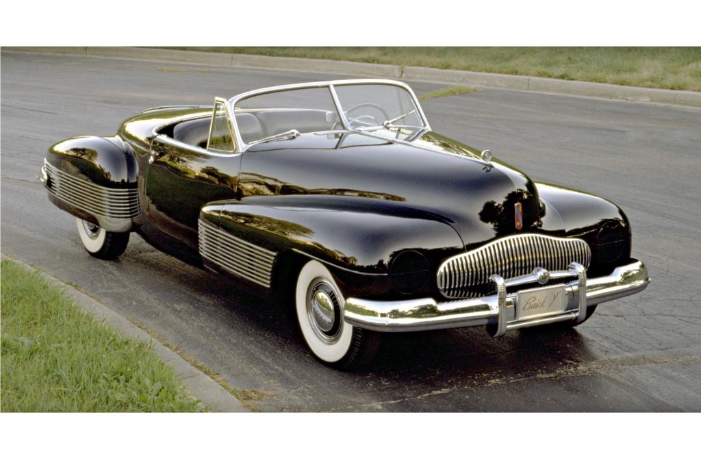 Begründer des professionellen Autodesigns - Harley Earl verlieh Flügel