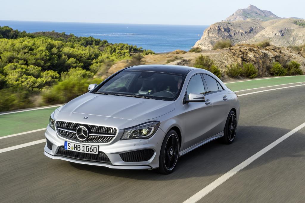 Als schlankster Mittelklässler machte der Mercedes CLA mit 1.468 Kilo das Rennen.