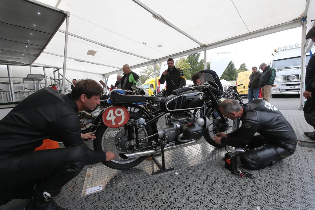 BMW erinnert an TT-Triumphe