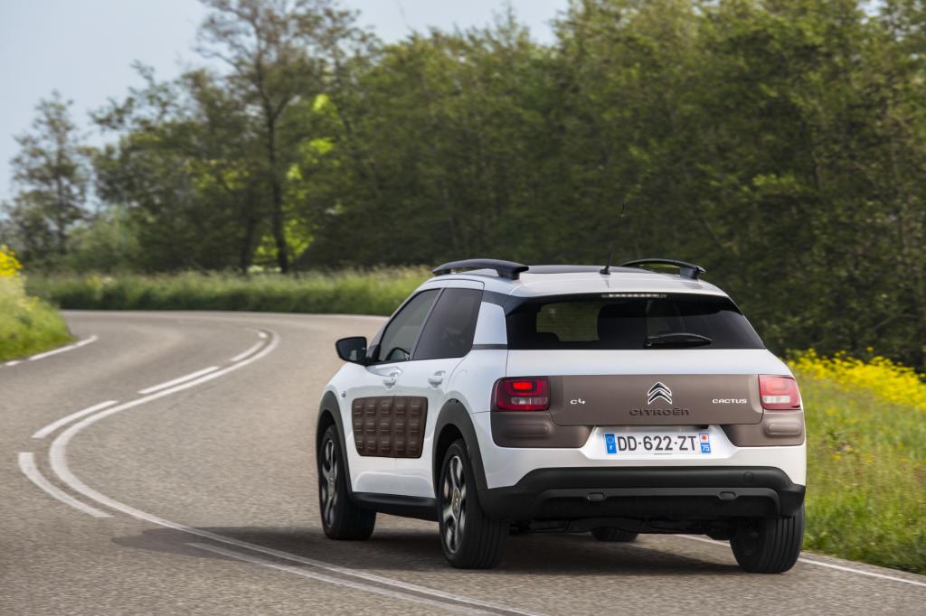 Der Cactus ist weniger für die Landstraße und ganz bestimmt nicht für die Autobahn konzipiert, zumindest nicht für die deutsche BAB. 