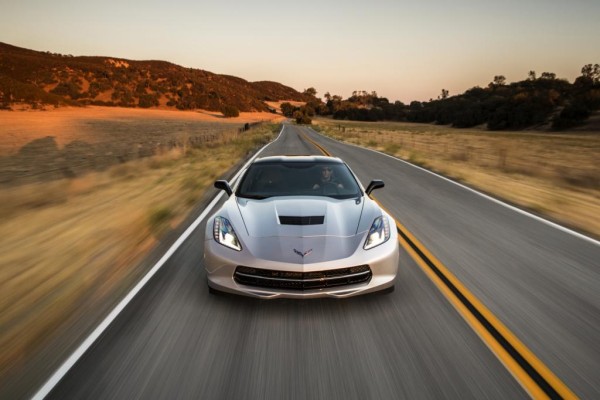Die Sportwageninkone Corvette Stingray (ab 69.990 Euro) ist noch erhältlich