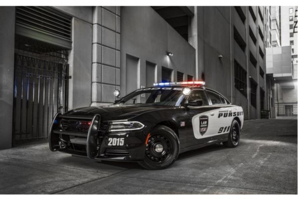 Dodge Charger Pursuit - Guter Cop, böses Auto