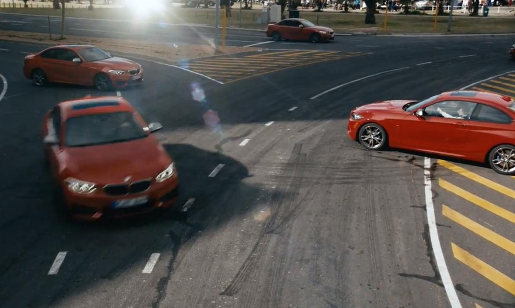 Driftmob mit dem BMW M235i - ein motorisierter Flashmob