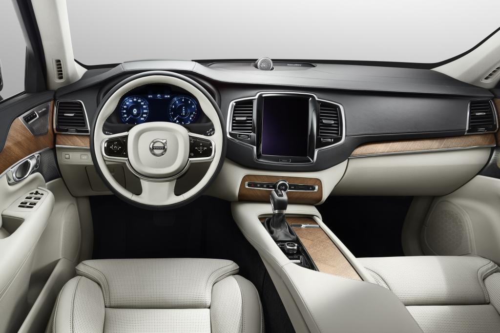 Weltpremiere für das Edel-SUV Volvo XC90 - Thors Hammer gegen deutsche Riesen