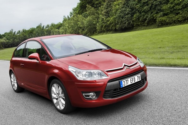 Einem älteren Auto verzeiht man manchen Fehler. Doch der Citroen C4 (2004-2010) muss gar nicht in die Jahre gekommen sein, damit es an diversen Stellen hapert