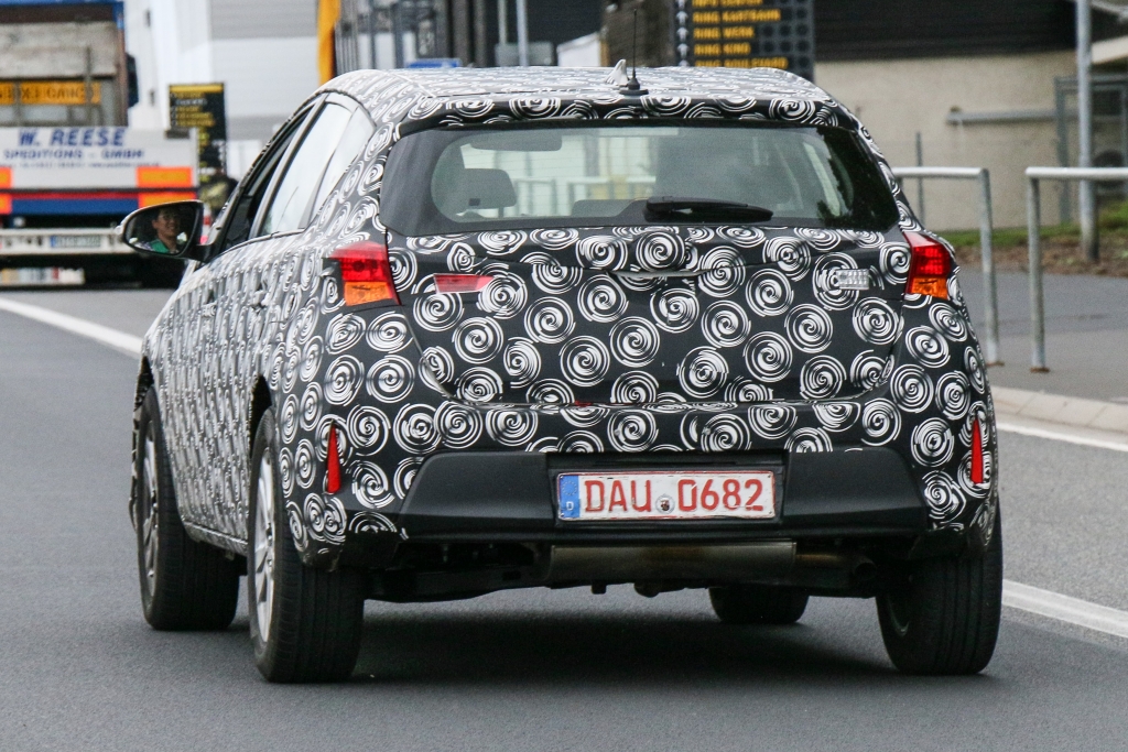 Erwischt: Erlkönig Toyota Auris Cross – Modell ohne Namen