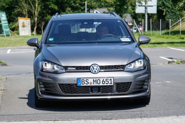 Erwischt: Erlkönig VW Golf GTD Variant