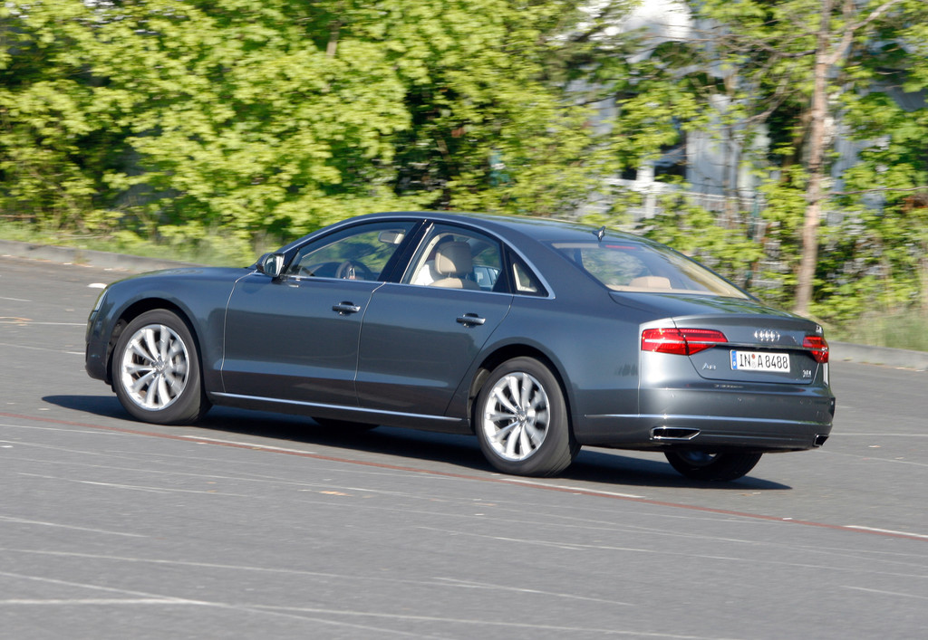 Fahrbericht Audi A8 gegen Mercedes-Benz S-Klasse: Charaktersache