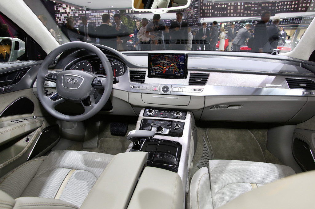 Fahrbericht Audi A8 gegen Mercedes-Benz S-Klasse: Charaktersache