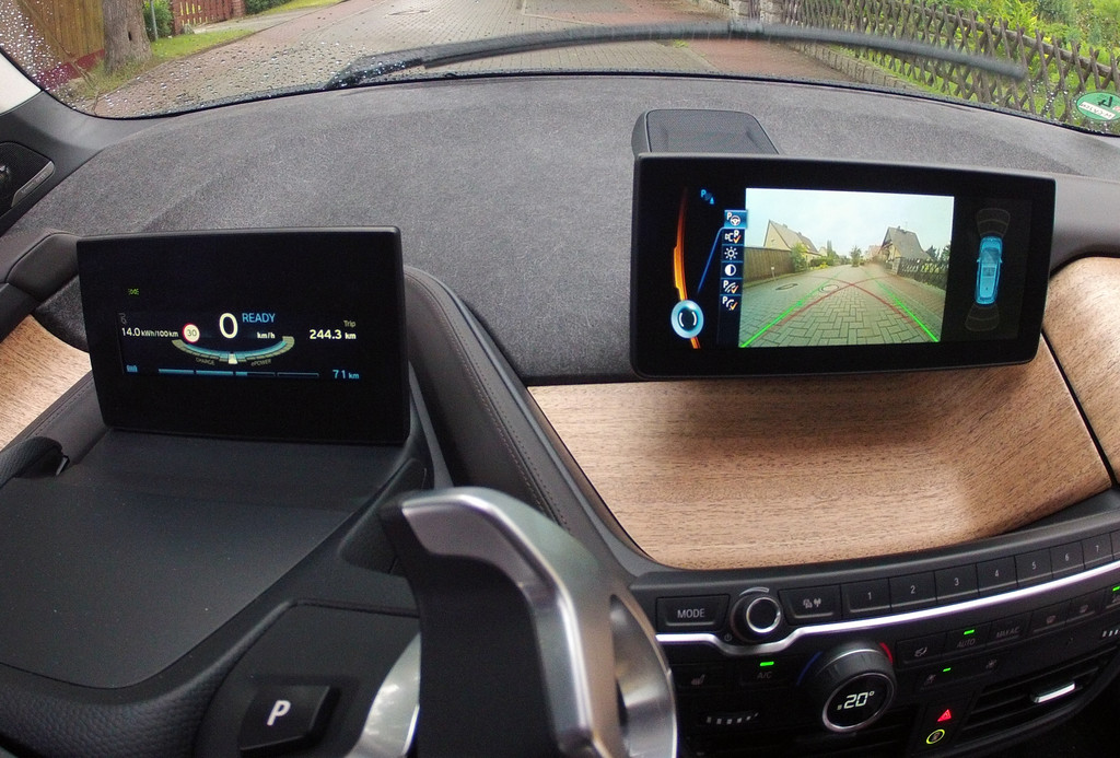 Fahrbericht BMW i3: Unterwegs ohne Netz und doppelten Boden