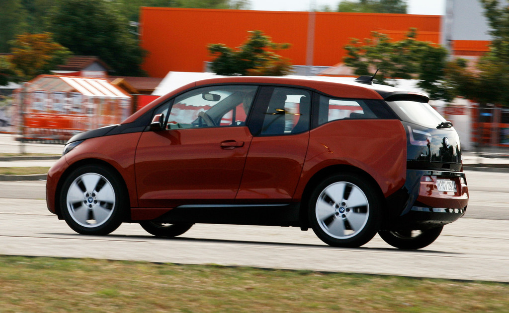 Fahrbericht BMW i3: Unterwegs ohne Netz und doppelten Boden