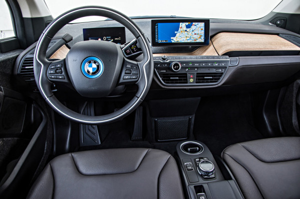 Fahrbericht BMW i3: Unterwegs ohne Netz und doppelten Boden