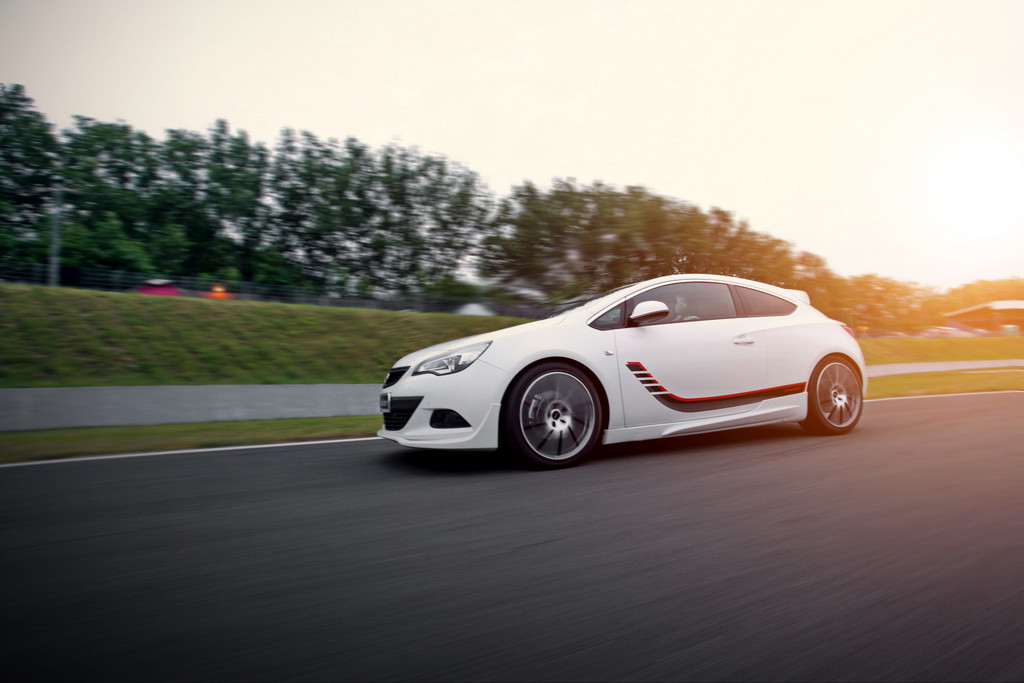 Irmscher peppt den Opel Astra GTC Turbo 1400 auf