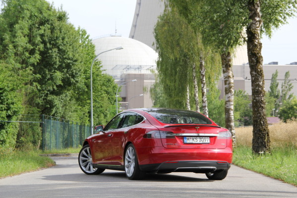 Kurztest Tesla Model S 85 Performance: Ein faszinierendes Angebot