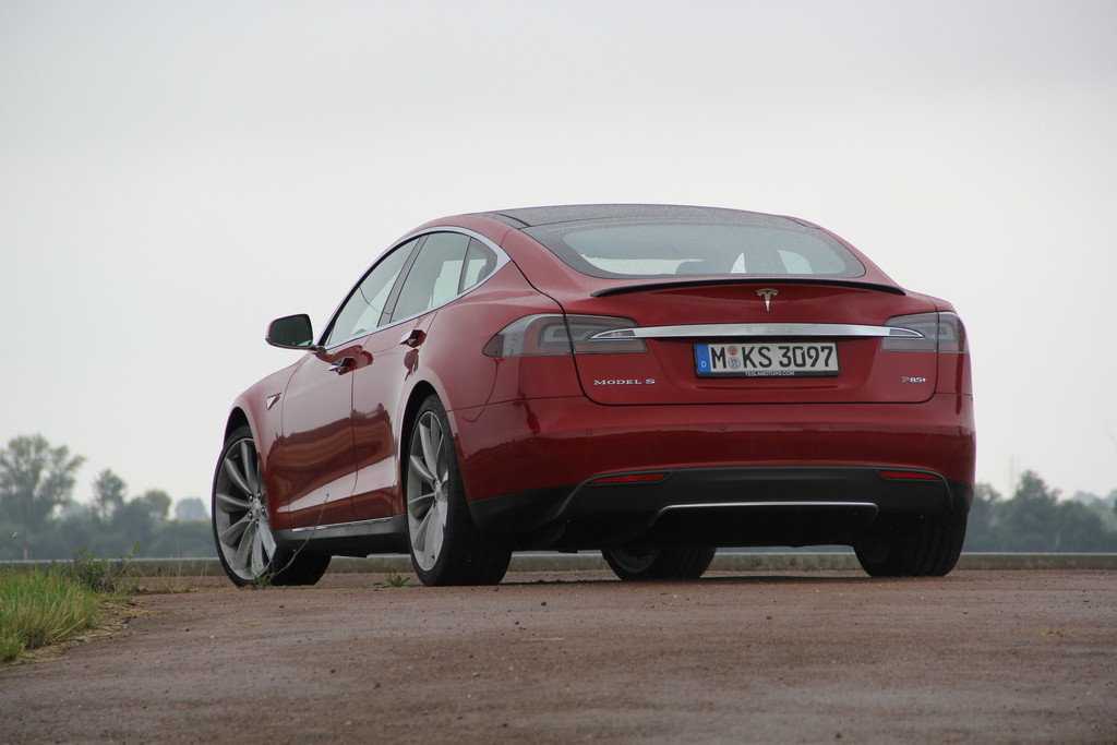 Kurztest Tesla Model S 85 Performance: Ein faszinierendes Angebot
