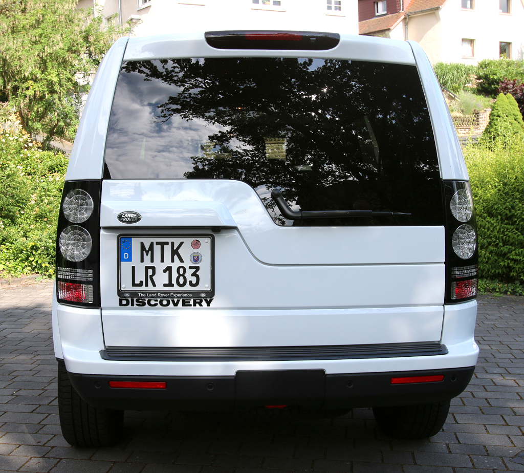 Land Rover Discovery: Blick auf die Heckpartie. 
