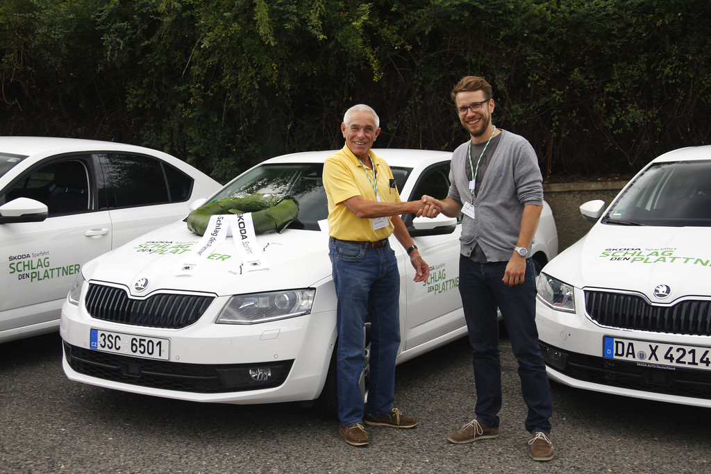 Mit dem Skoda für acht Euro von Berlin nach Prag