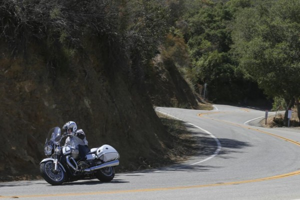 Moto Guzzi California 1400 - Wendiger weißer Reiseriese