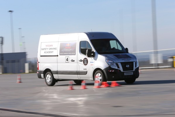Nissan NV400 überarbeitet