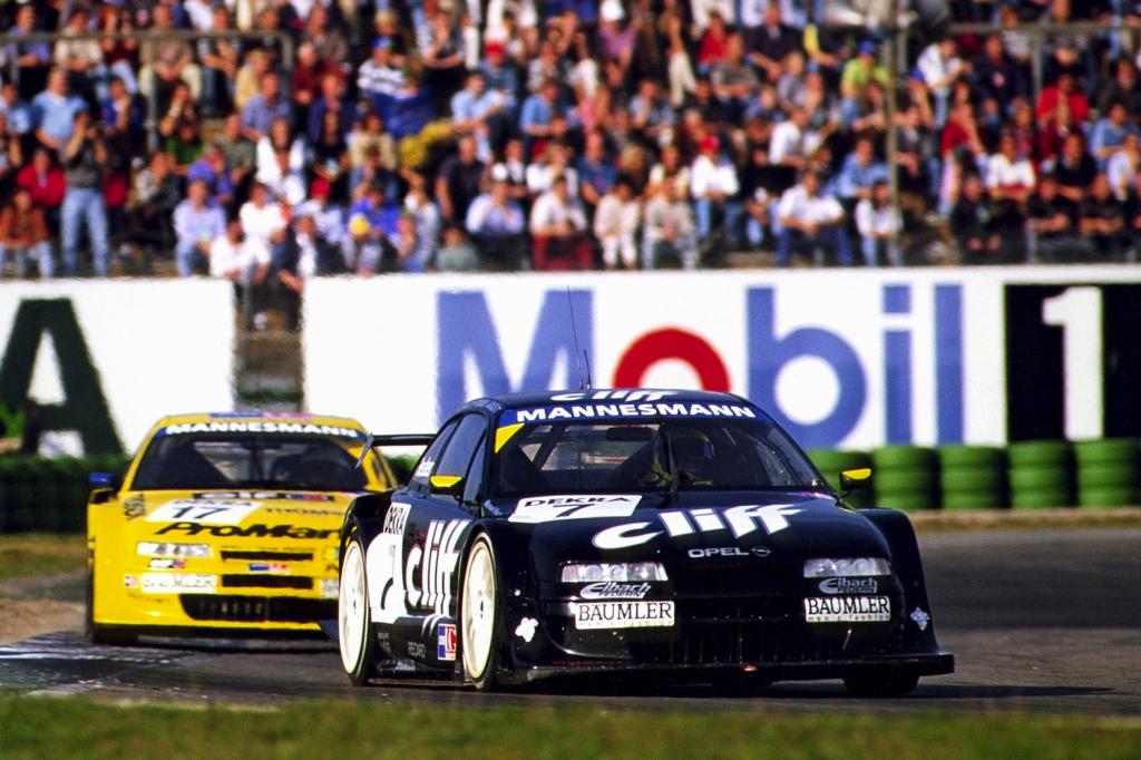 Opel Calibra am Hockenheimring TC Champion Manuek Reuter 1996