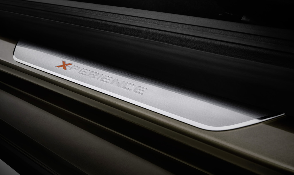 Paris 2014: Seat Leon X-perience feiert Weltpremiere