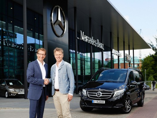 Pilawa fährt Mercedes-Benz V-Klasse
