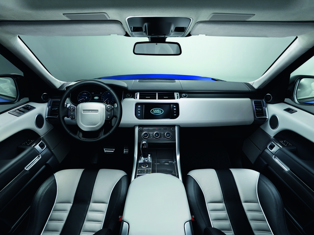 Range Rover Sport SVR feiert Weltpremiere in Pebble Beach