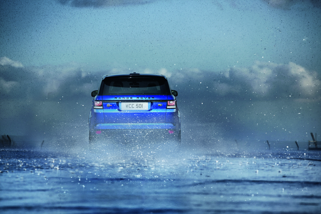 Range Rover Sport SVR feiert Weltpremiere in Pebble Beach