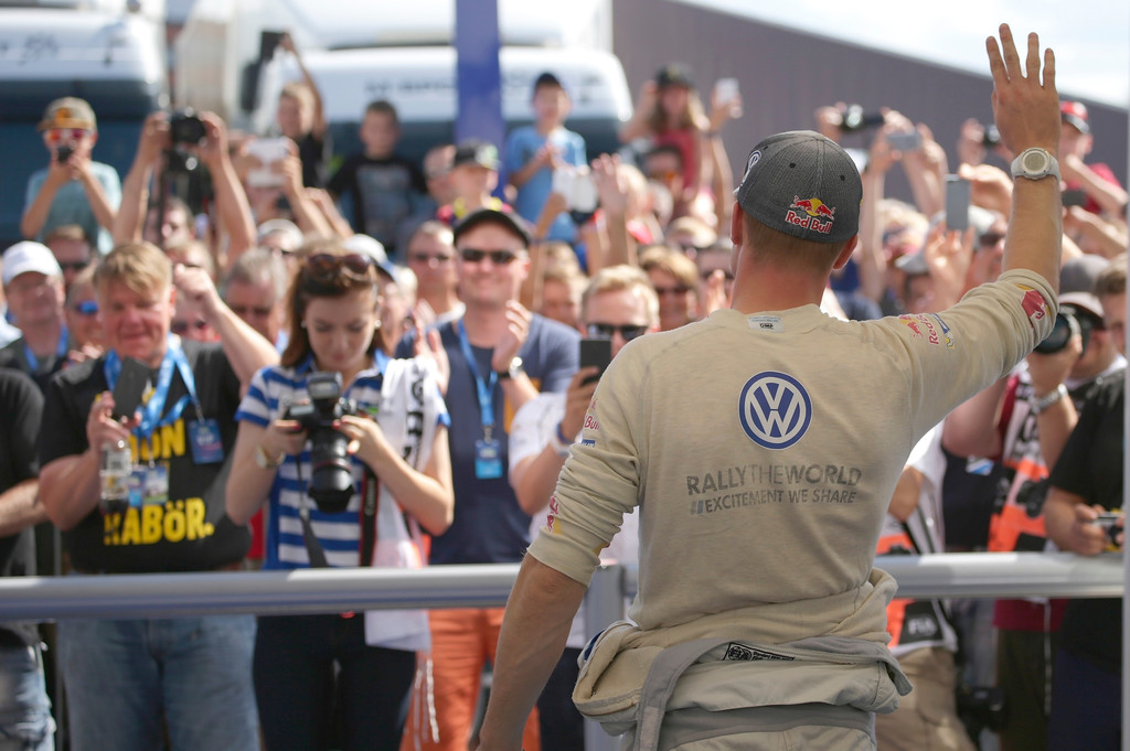 Sekunden-Kampf an der Spitze bei WRC in Finnland