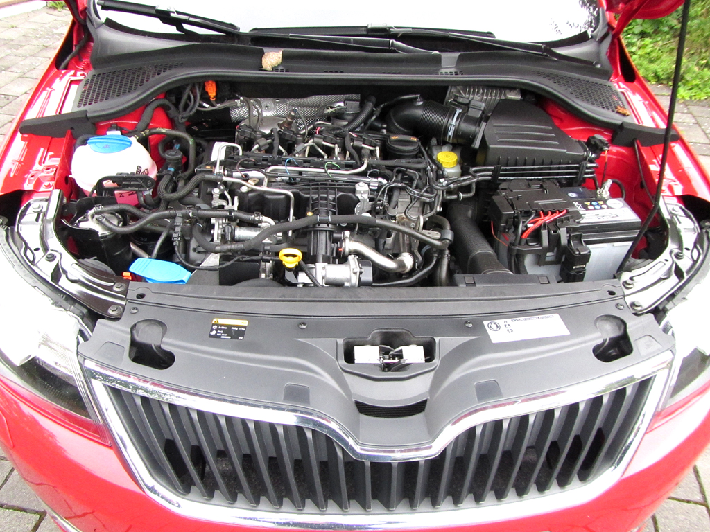 Skoda Rapid Spaceback: Blick auf den 1,6-Liter-Selbstzünder. 