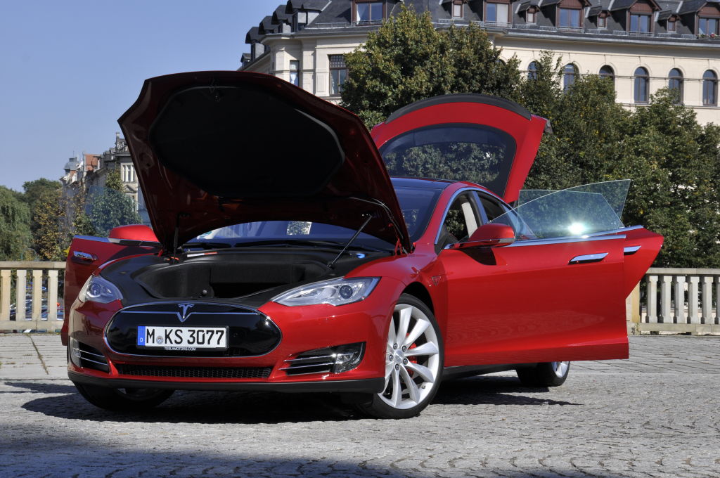 Test Tesla Model S Performance - Das beste Elektroauto der Welt