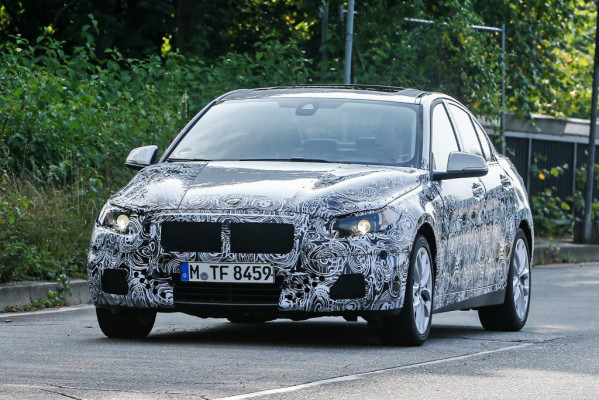 Erwischt: Erlkönig BMW 1er Stufenheck